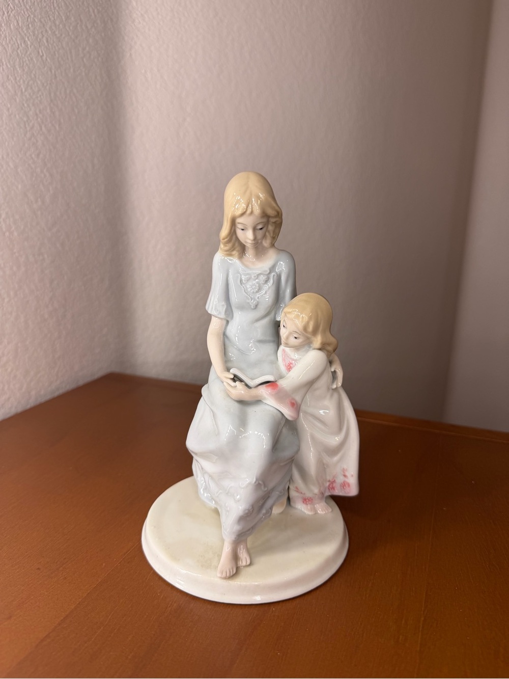 Once Upon A Time Porcelain Figurine – Mother & Girl Reading – Paul Sebastian